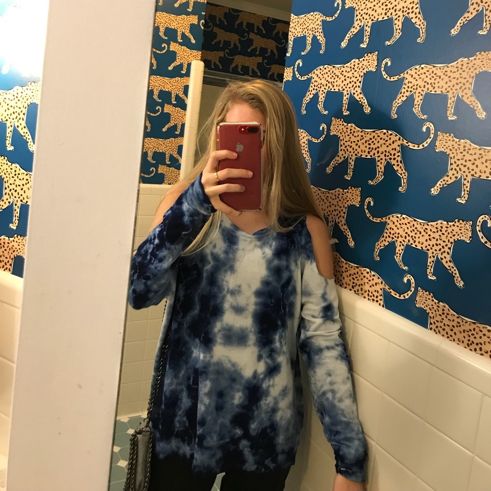 TYLER JACOBS COLD SHOULDER SWEATSHIRT